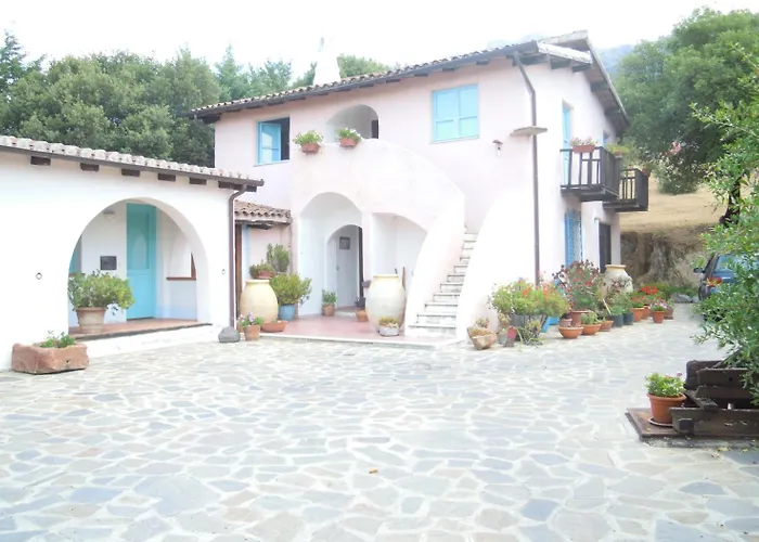 Hotel Camisadu Oliena